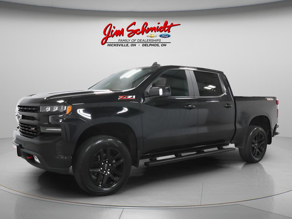 Used 2020 Chevrolet Silverado 1500 LT Trail Boss w/ Midnight Edition AWD/4WD image 2