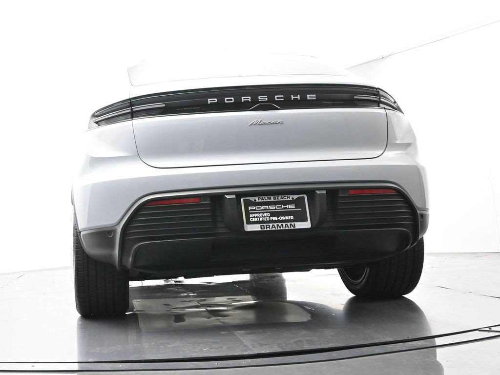 Certified 2025 Porsche Macan Electric image 51
