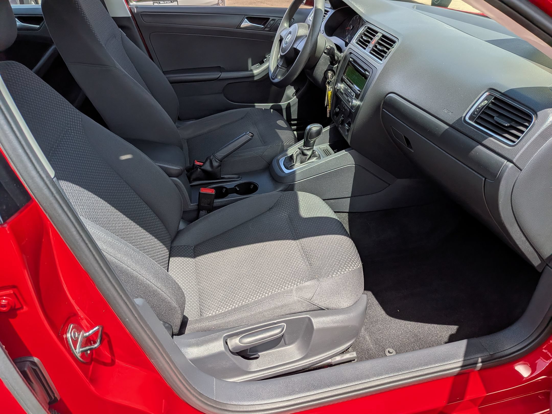 Used 2014 Volkswagen Jetta S FWD image 30