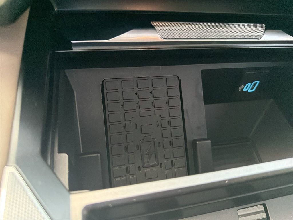 Used 2025 Ford F250 Platinum w/ Platinum Plus Package AWD/4WD image 20