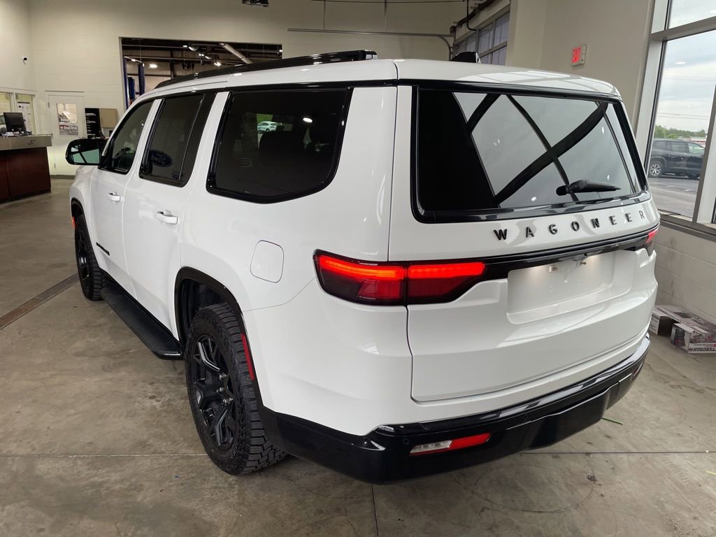 Used 2024 Jeep Wagoneer Series II AWD/4WD image 8
