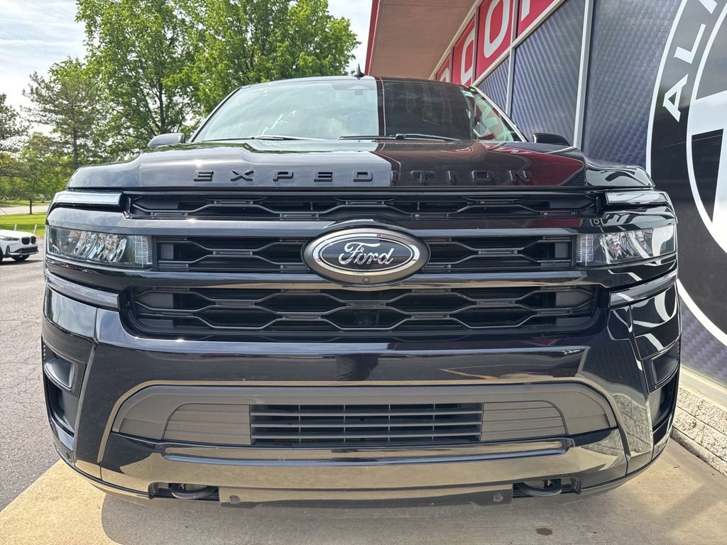 Used 2023 Ford Expedition Max Limited AWD/4WD image 8