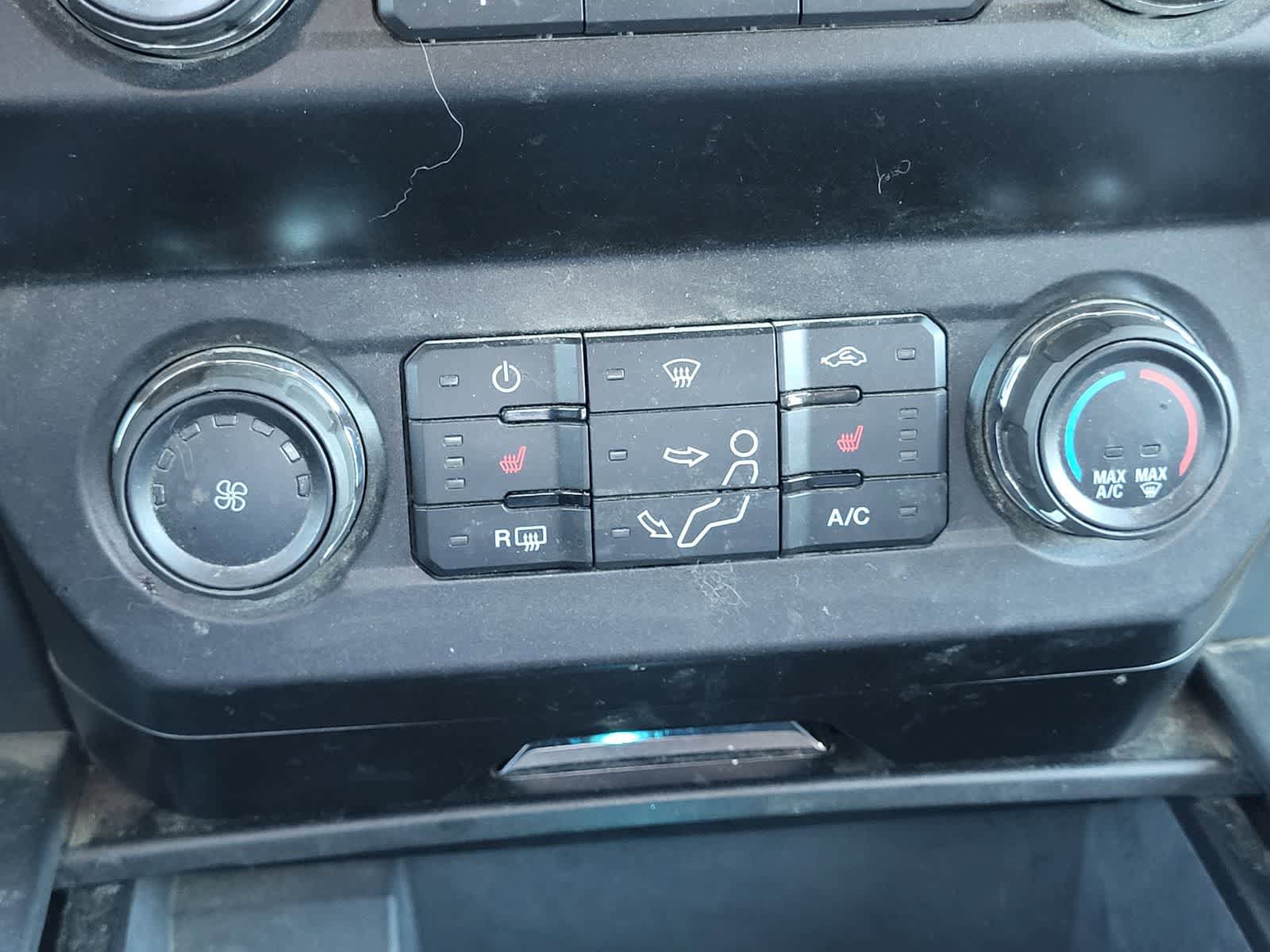 Used 2021 Ford F250 XLT w/ XLT Premium Package image 21