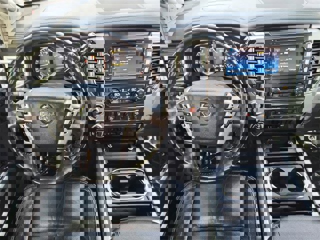 Used 2017 Nissan Titan PRO-4X w/ Pro-4x Convenience Package image 26