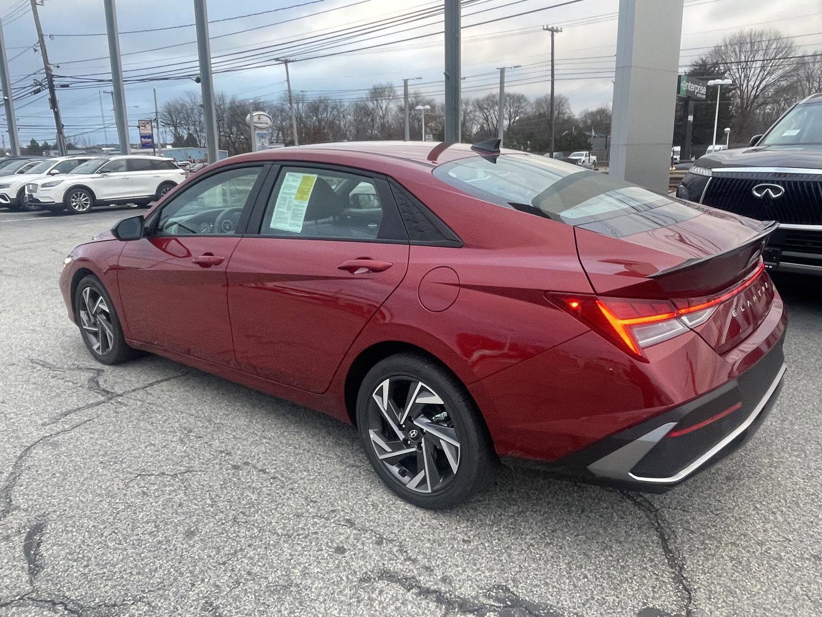 Used 2025 Hyundai Elantra SEL image 6