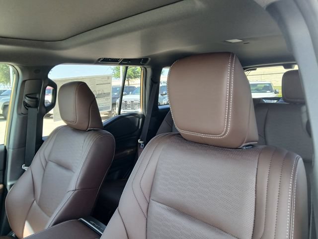 New 2027 Toyota Land Cruiser w/ Premium Package AWD/4WD image 12