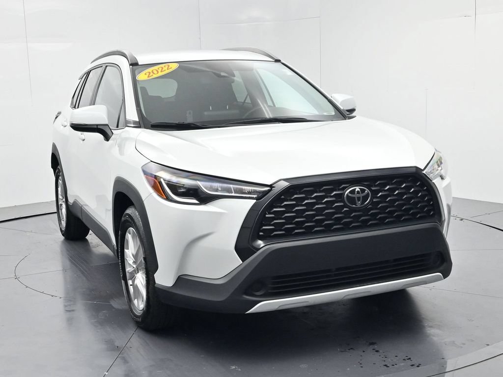 Used 2022 Toyota Corolla Cross LE w/ Black Badges Package (TMS) AWD/4WD image 2