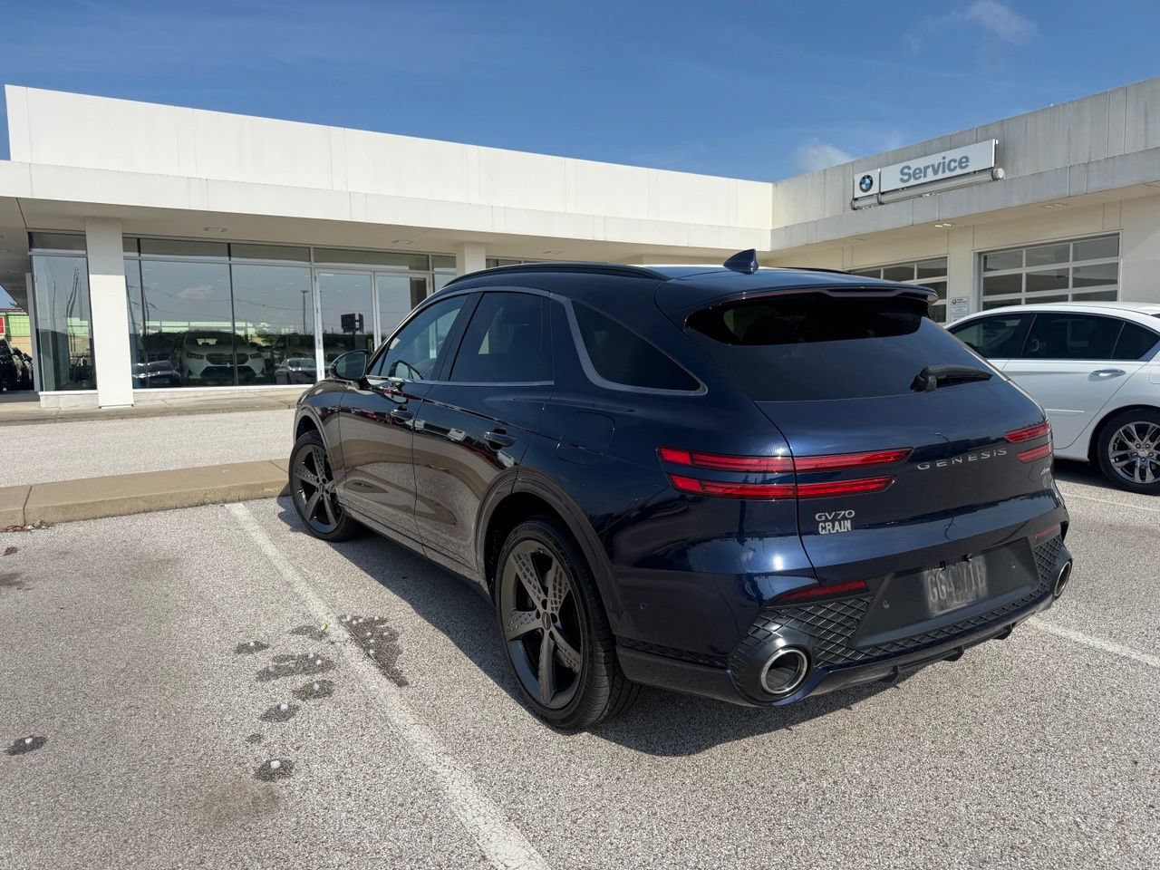 Used 2023 Genesis GV70 2.5T w/ Sport Prestige Package AWD/4WD image 4