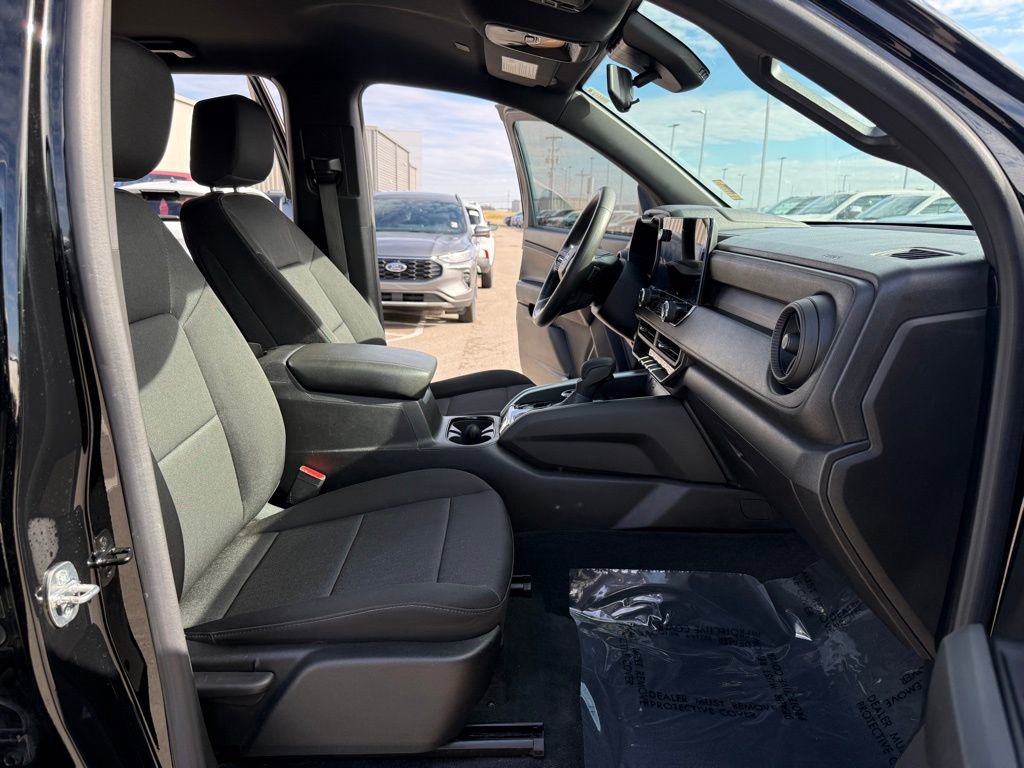 Used 2023 Chevrolet Colorado Trail Boss image 16