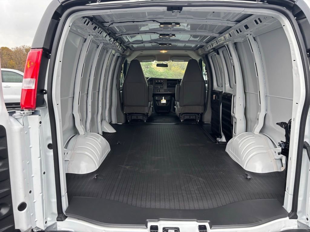 New 2025 Chevrolet Express 2500 w/ Driver Convenience Package RWD image 29