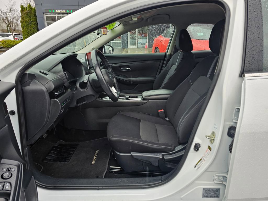 Used 2020 Nissan Sentra SV w/ Trunk Package FWD image 17