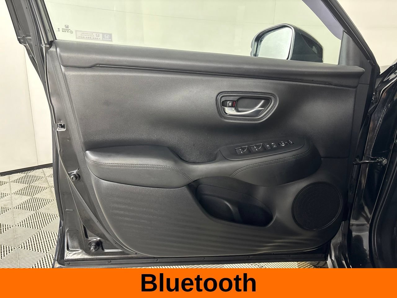 Used 2024 Honda HR-V LX image 8