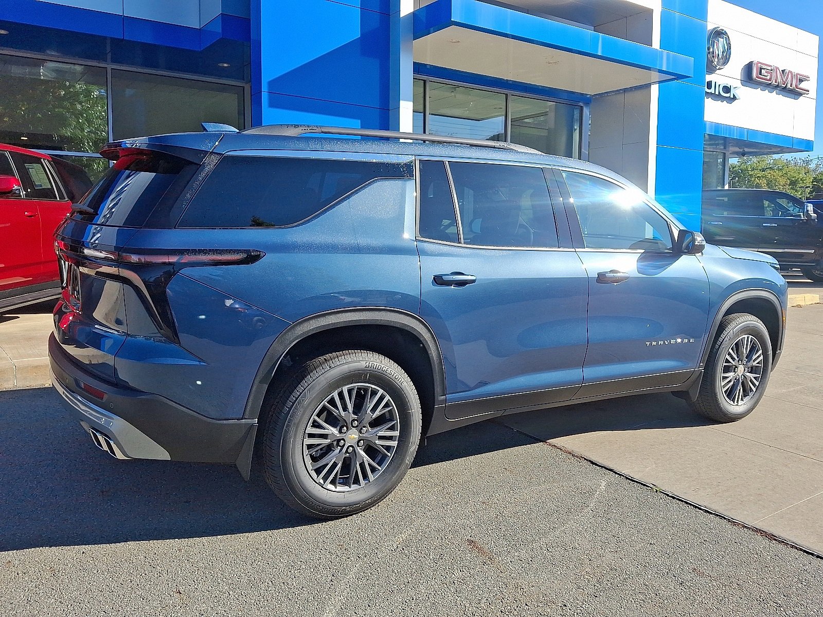 New 2026 Chevrolet Traverse LT image 6