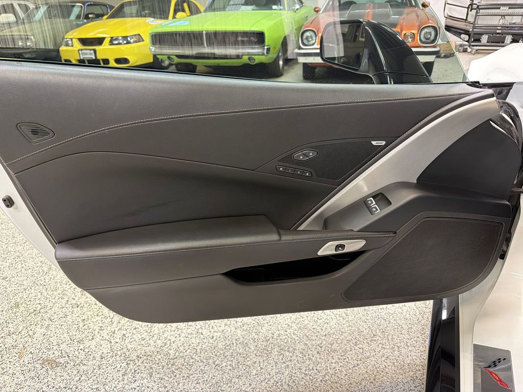 Used 2017 Chevrolet Corvette Grand Sport RWD image 16