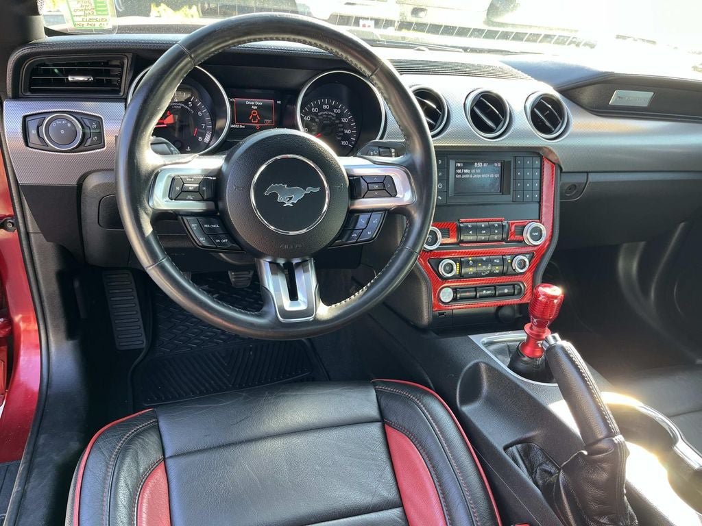 Used 2019 Ford Mustang GT w/ Black Accent Package RWD image 10