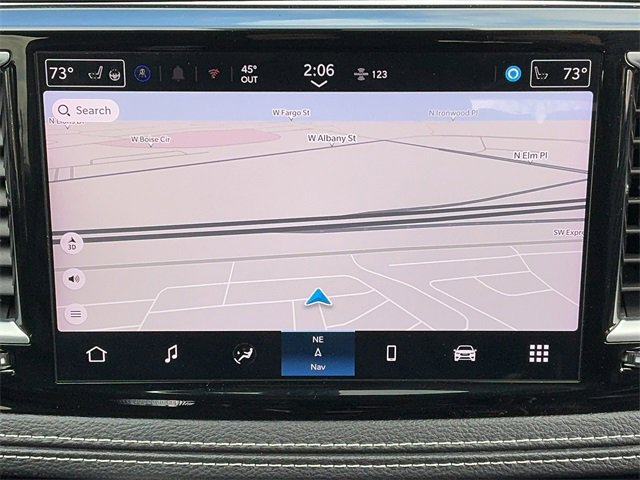 Used 2025 Chrysler Pacifica Limited image 24