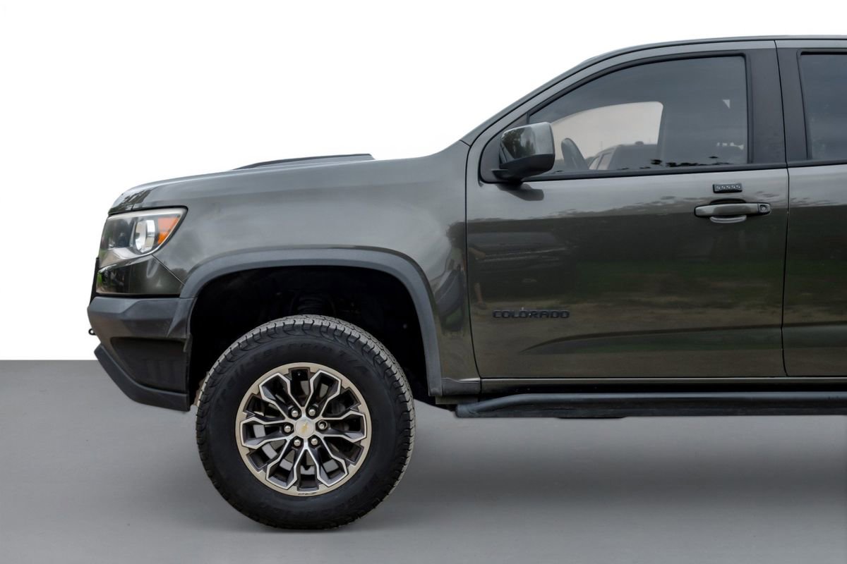 Used 2017 Chevrolet Colorado ZR2 w/ LPO, Premium Interior Package AWD/4WD image 10