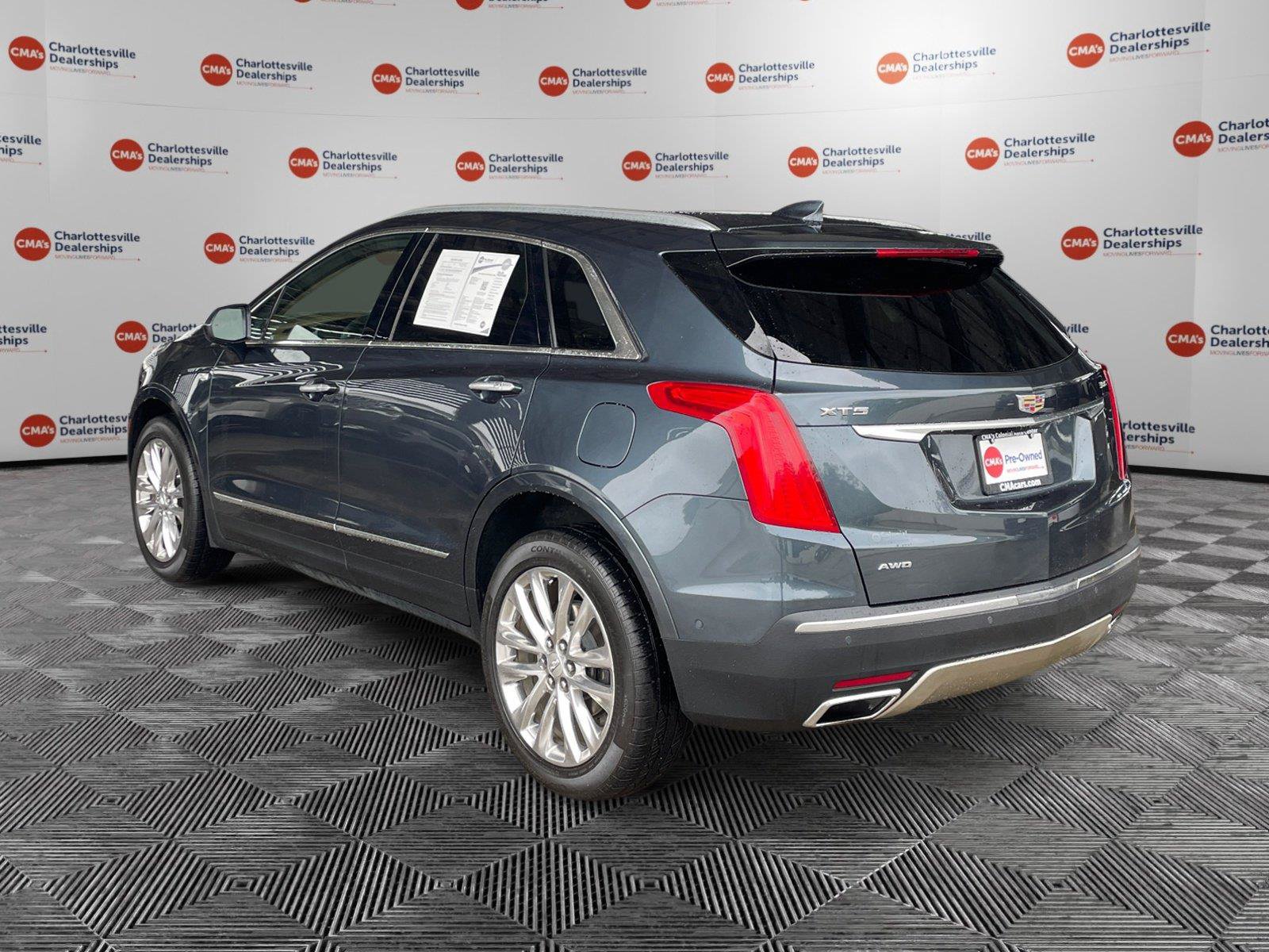 Used 2019 Cadillac XT5 Platinum AWD/4WD image 3