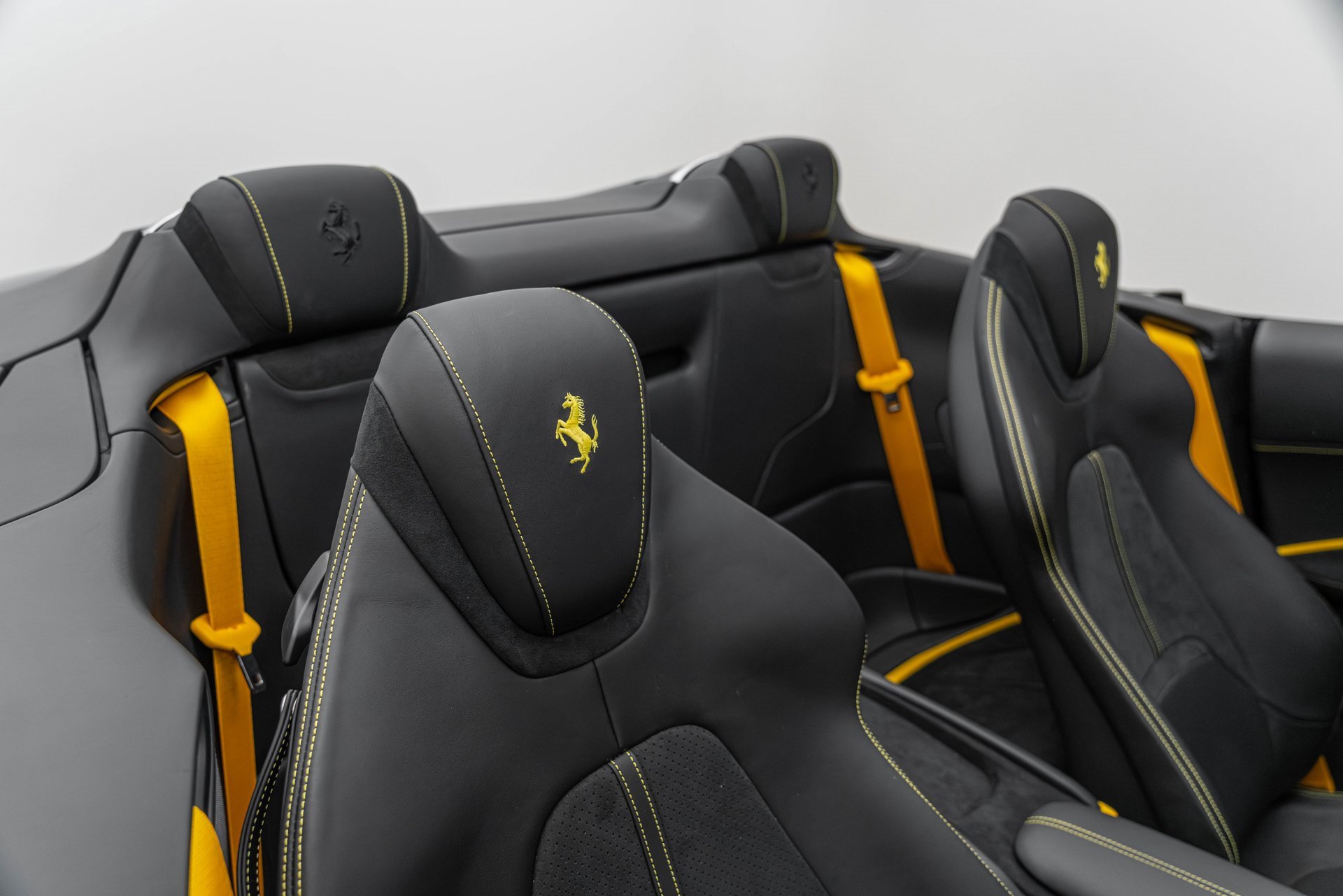 Certified 2025 Ferrari Roma Spider image 32