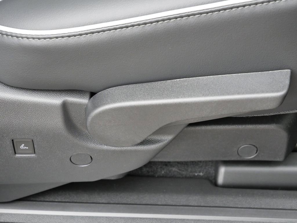 New 2026 Buick Enclave Sport Touring w/ Power Package AWD/4WD image 30