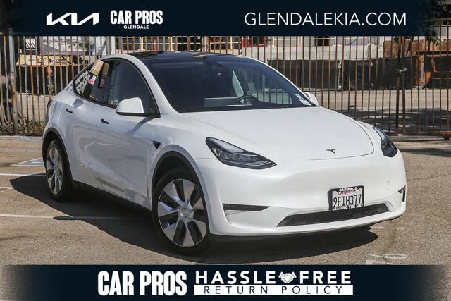 Used 2023 Tesla Model Y Long Range image 1