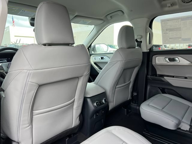 New 2026 Ford Explorer Active w/ Active Comfort Package AWD/4WD image 35