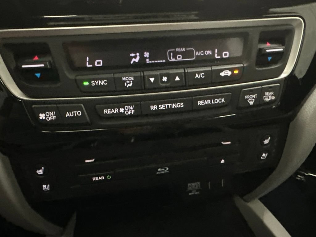Used 2018 Honda Pilot Elite image 20