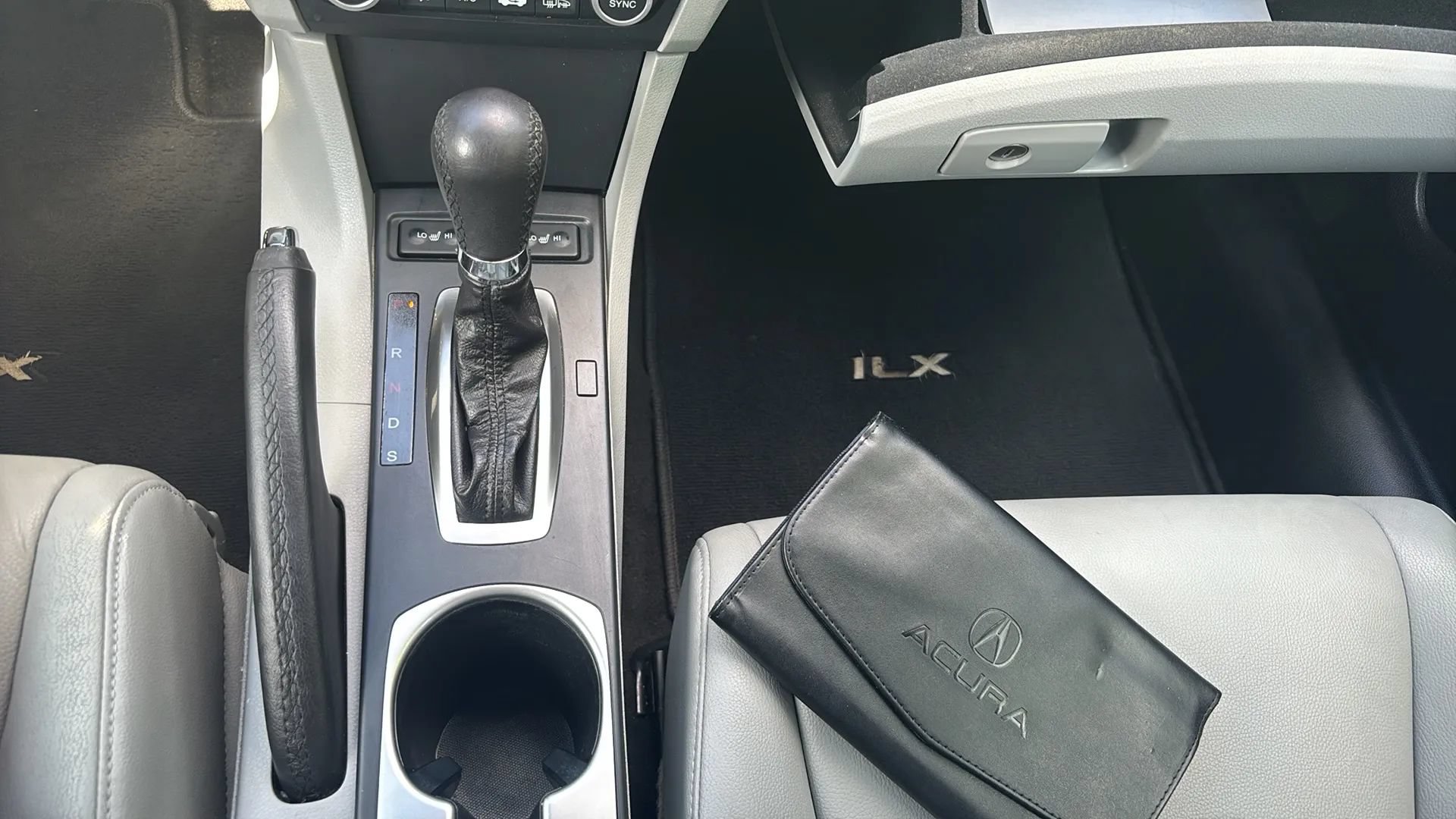 Used 2017 Acura ILX FWD image 13