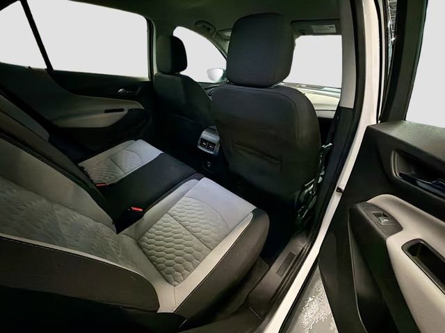 Used 2019 Chevrolet Equinox LS image 24