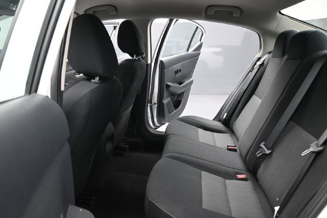 Used 2025 Nissan Sentra SV FWD image 17