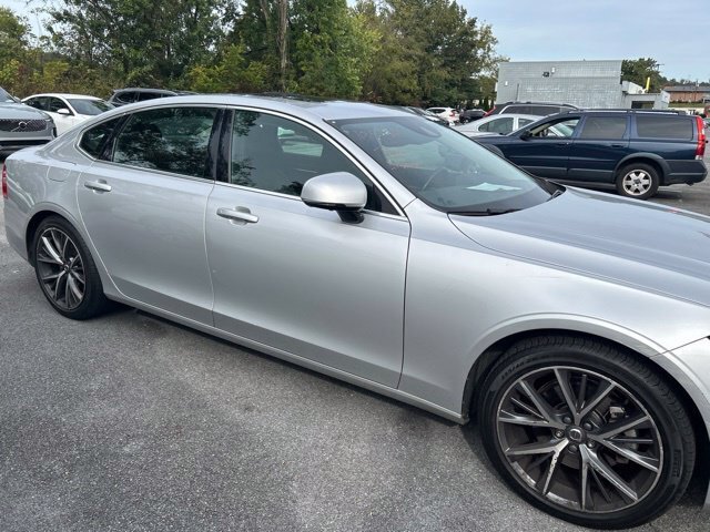 Used 2018 Volvo S90 T5 Momentum w/ Convenience Package AWD/4WD image 7