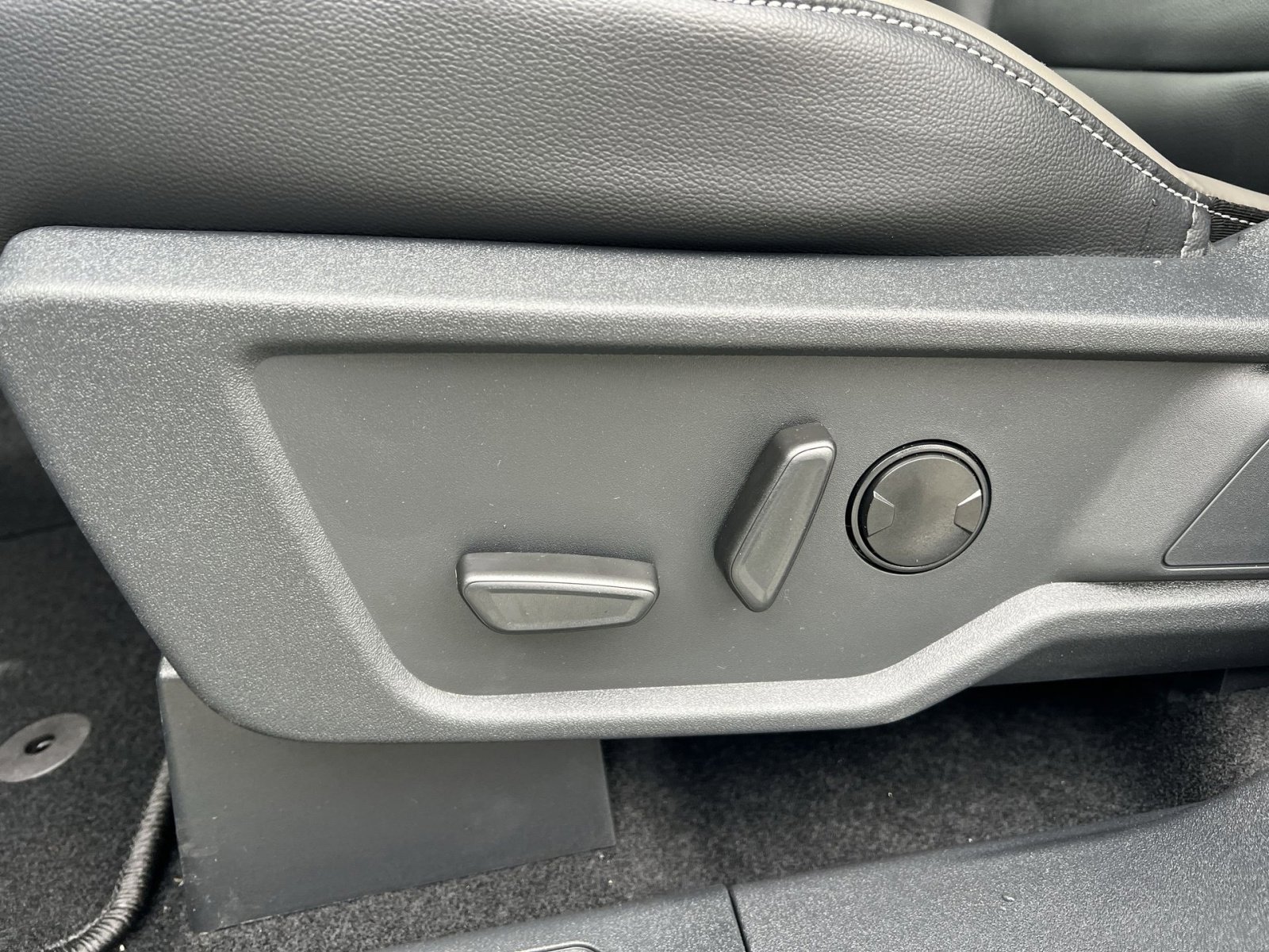 New 2025 Ford Bronco Outer Banks image 14