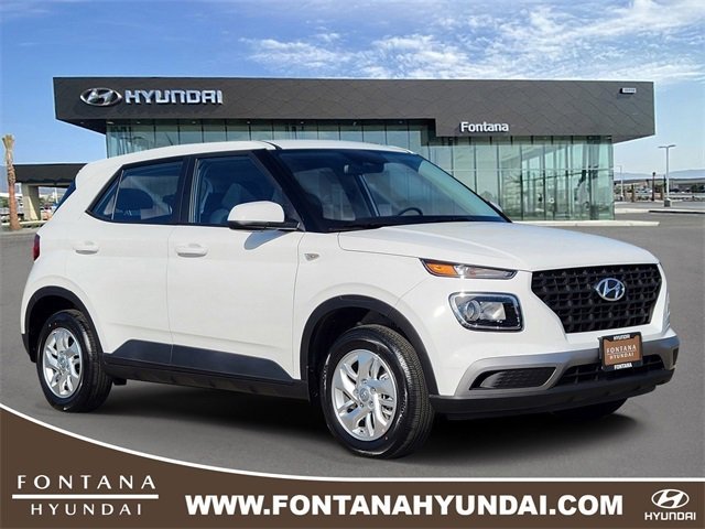 New 2026 Hyundai Venue SE