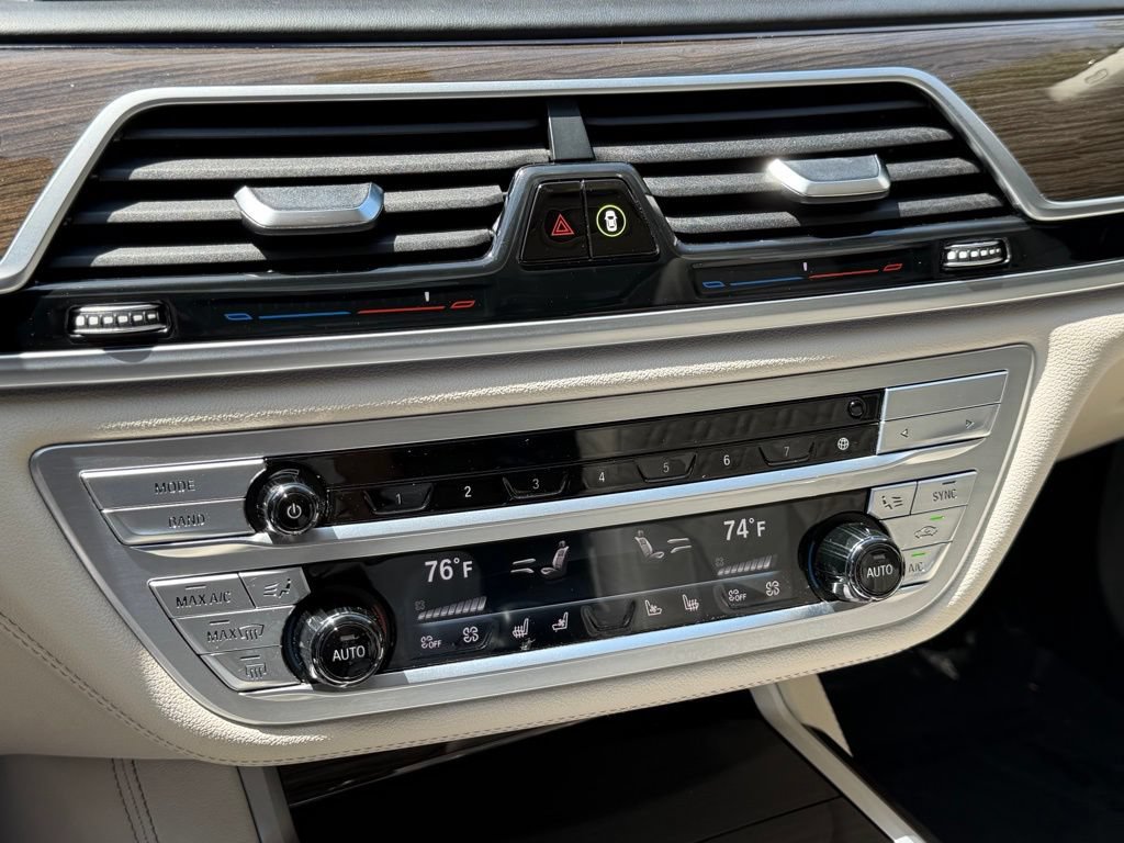 Used 2021 BMW 740i w/ Premium Package RWD image 22
