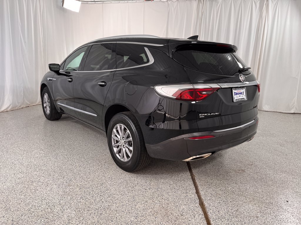 Used 2023 Buick Enclave Essence AWD/4WD image 12