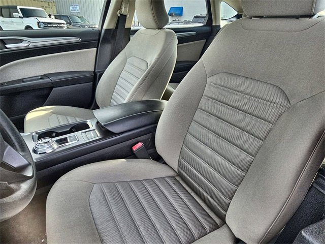 Used 2018 Ford Fusion S image 19