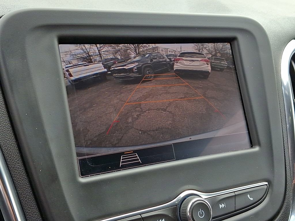 Used 2024 Chevrolet Equinox LT image 18