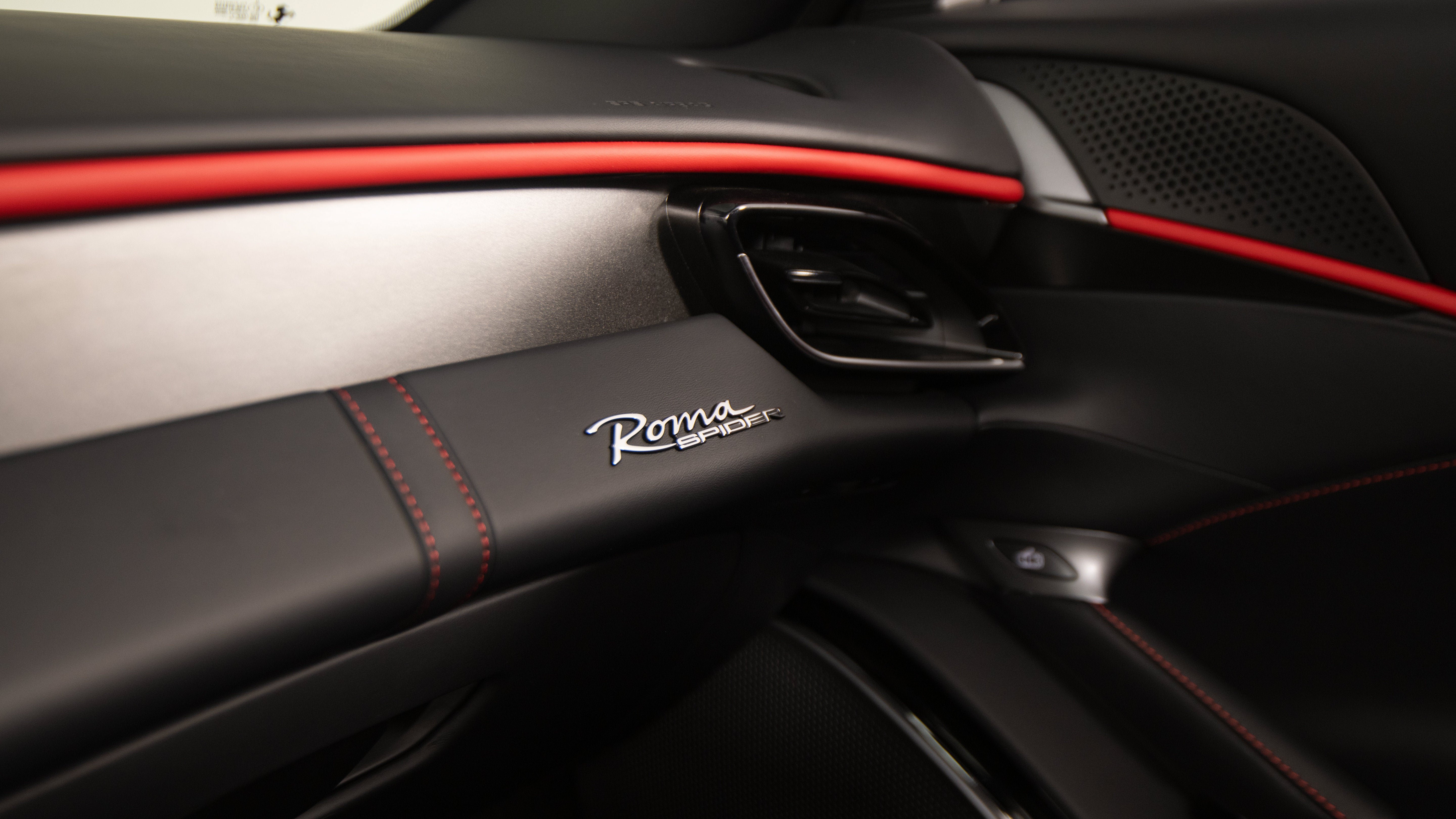 Used 2026 Ferrari Roma Spider RWD image 27