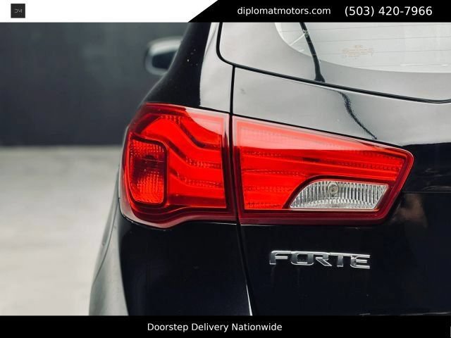 Used 2013 Kia Forte EX FWD image 15