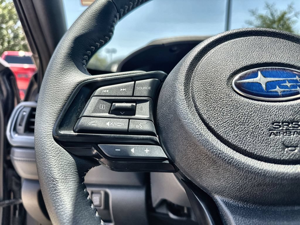 Used 2025 Subaru Forester Premium AWD/4WD image 31