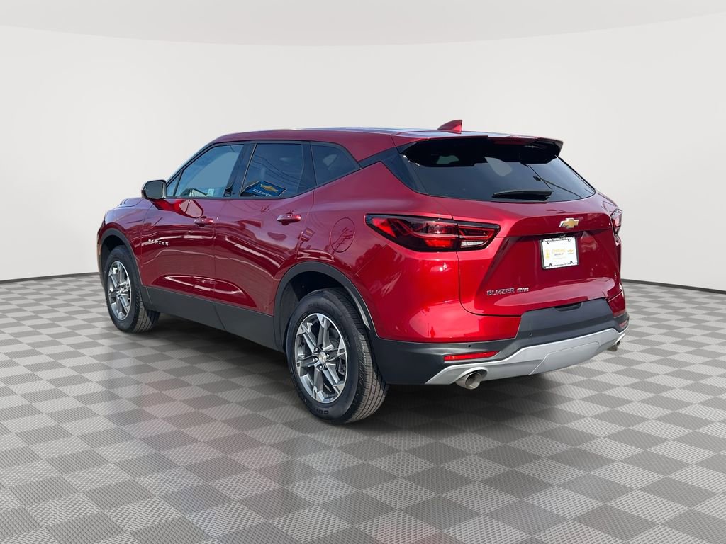 Used 2025 Chevrolet Blazer LT w/ Driver Confidence Package AWD/4WD image 7