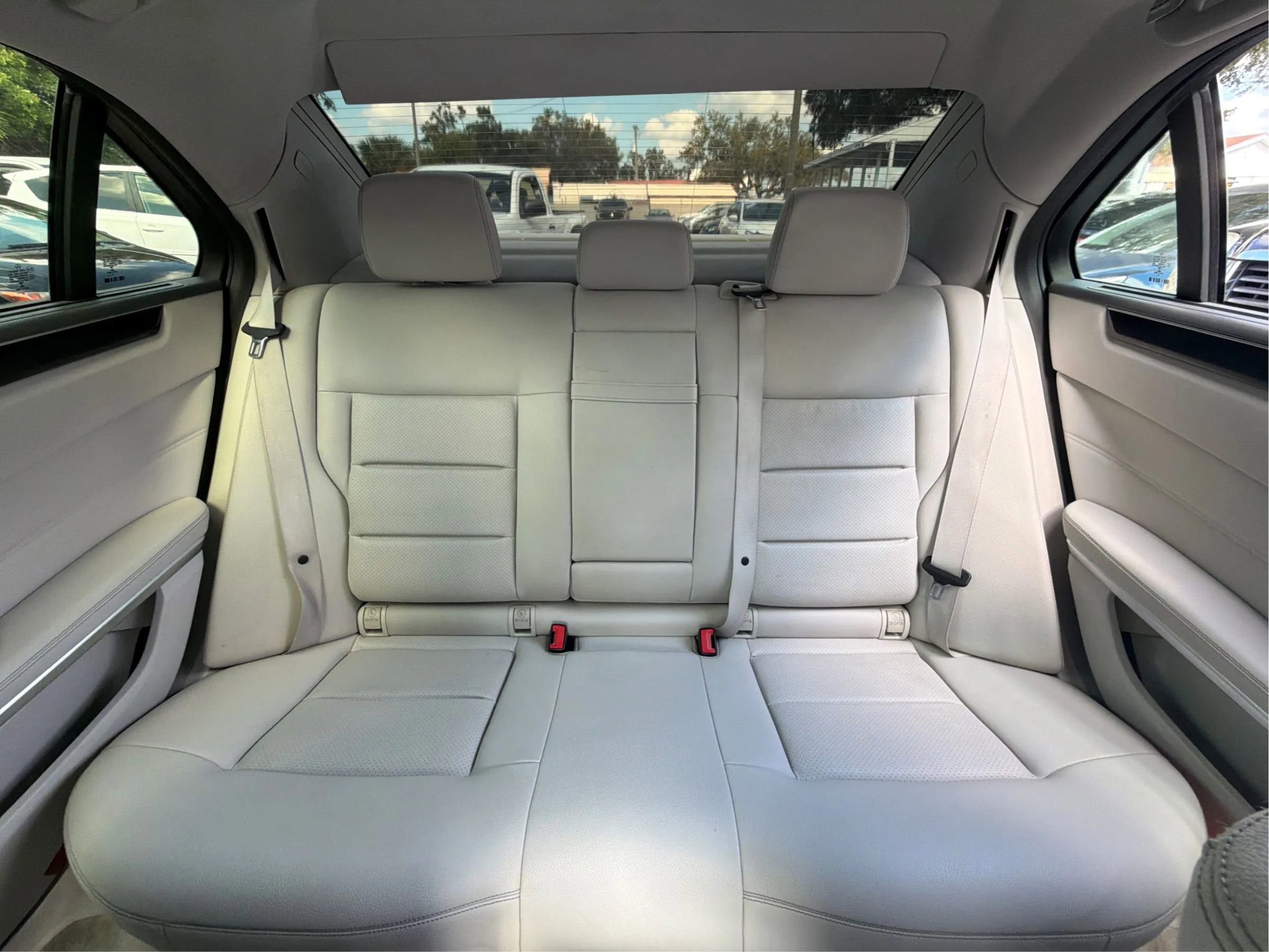 Used 2016 Mercedes-Benz E 250 Sedan image 22