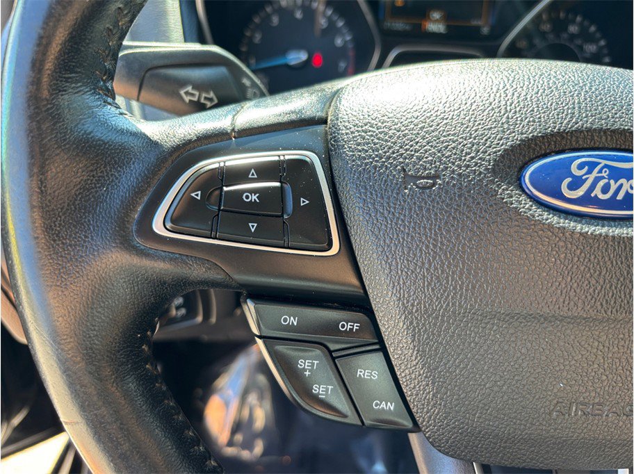 Used 2015 Ford Focus SE FWD image 19