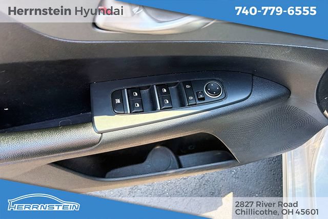 Used 2020 Kia Forte LXS FWD image 11