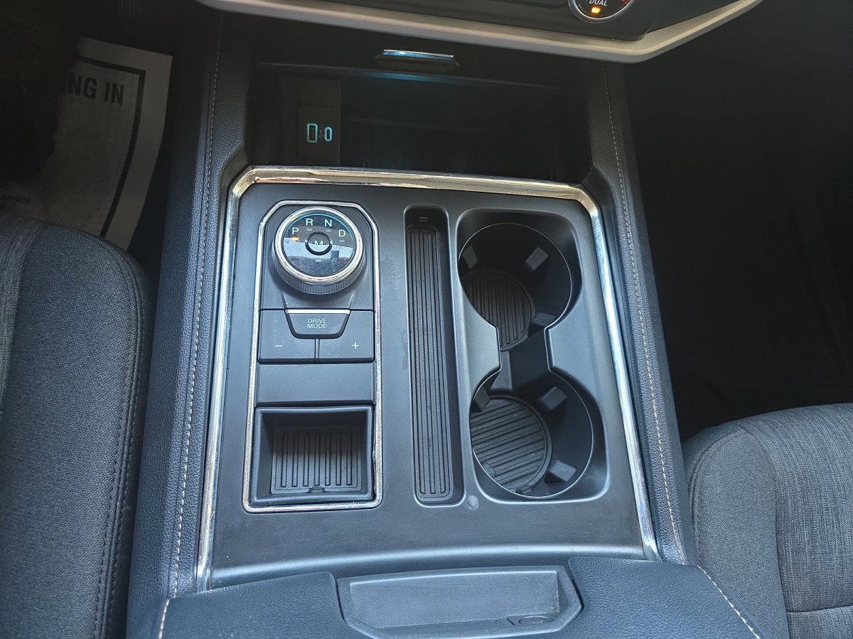 Used 2022 Ford Expedition XLT image 9