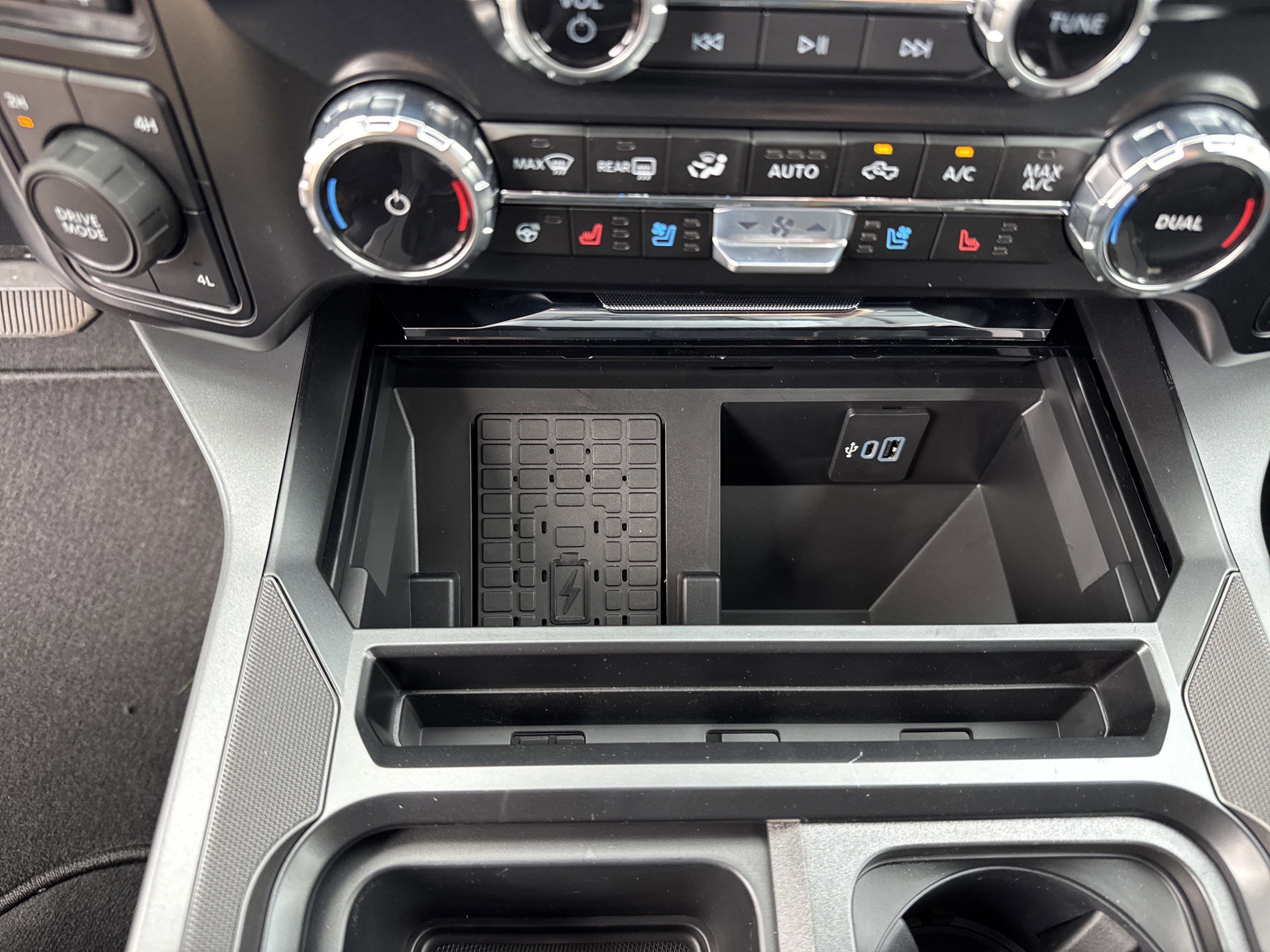 New 2026 Ford F350 Lariat image 51