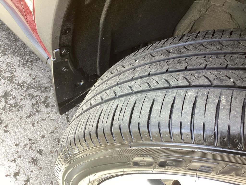 Used 2025 Toyota RAV4 Limited w/ Advanced Technology Package image 7