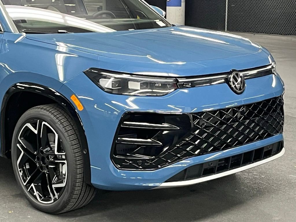 New 2026 Volkswagen Tiguan SEL R-Line image 42