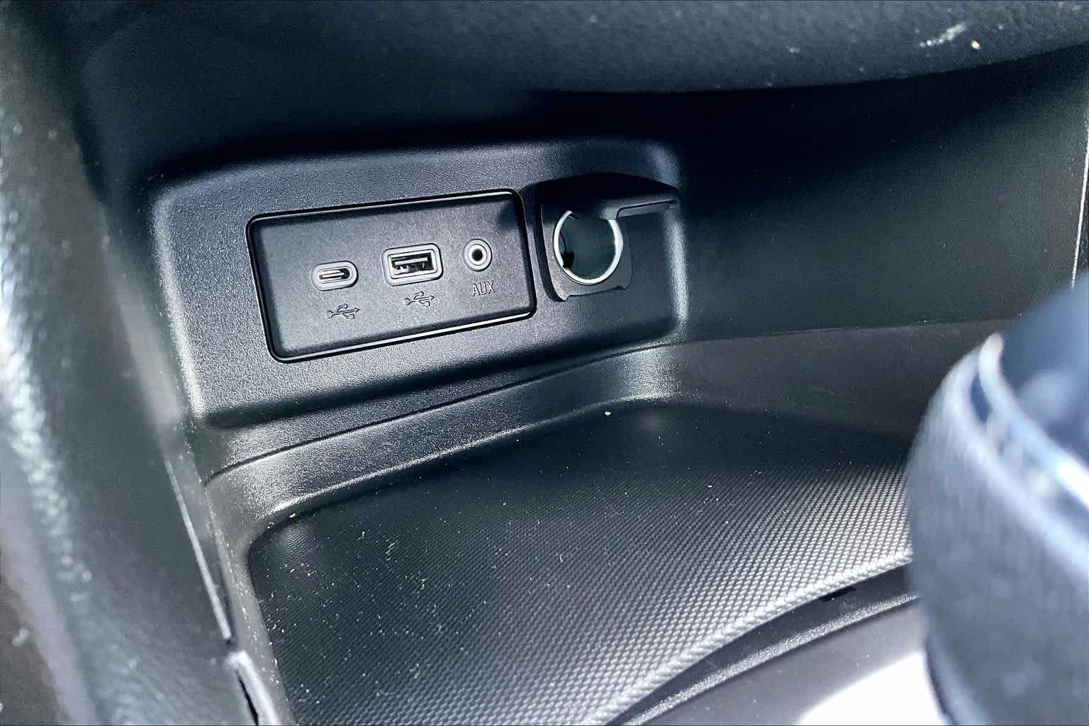 Used 2020 Chevrolet Equinox LT FWD image 35