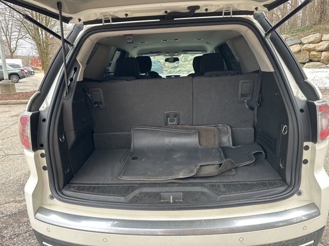 Used 2014 GMC Acadia SLE image 26